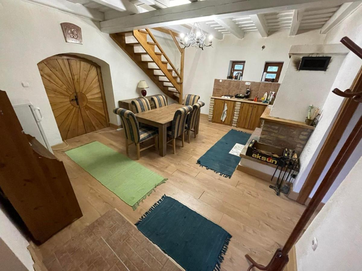 Villa Borospince Vendeghaz Pécsely Exterior foto